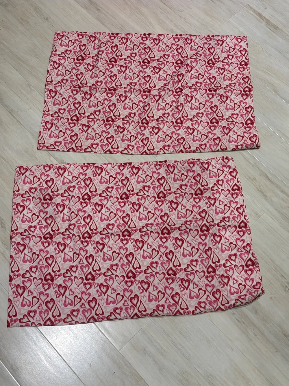 Pink Heart-Print Decorative Pillow Shams - Playful Bedding Accent